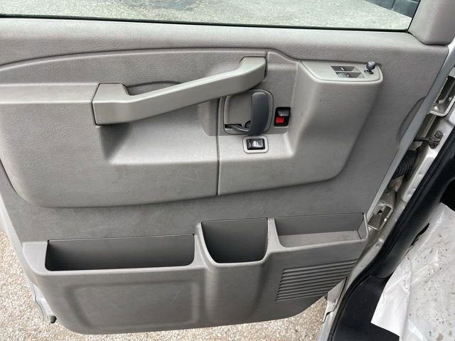 2019 GMC Savana Cargo 2500 2500 Regular Wheelbase Rear-Wheel Drive