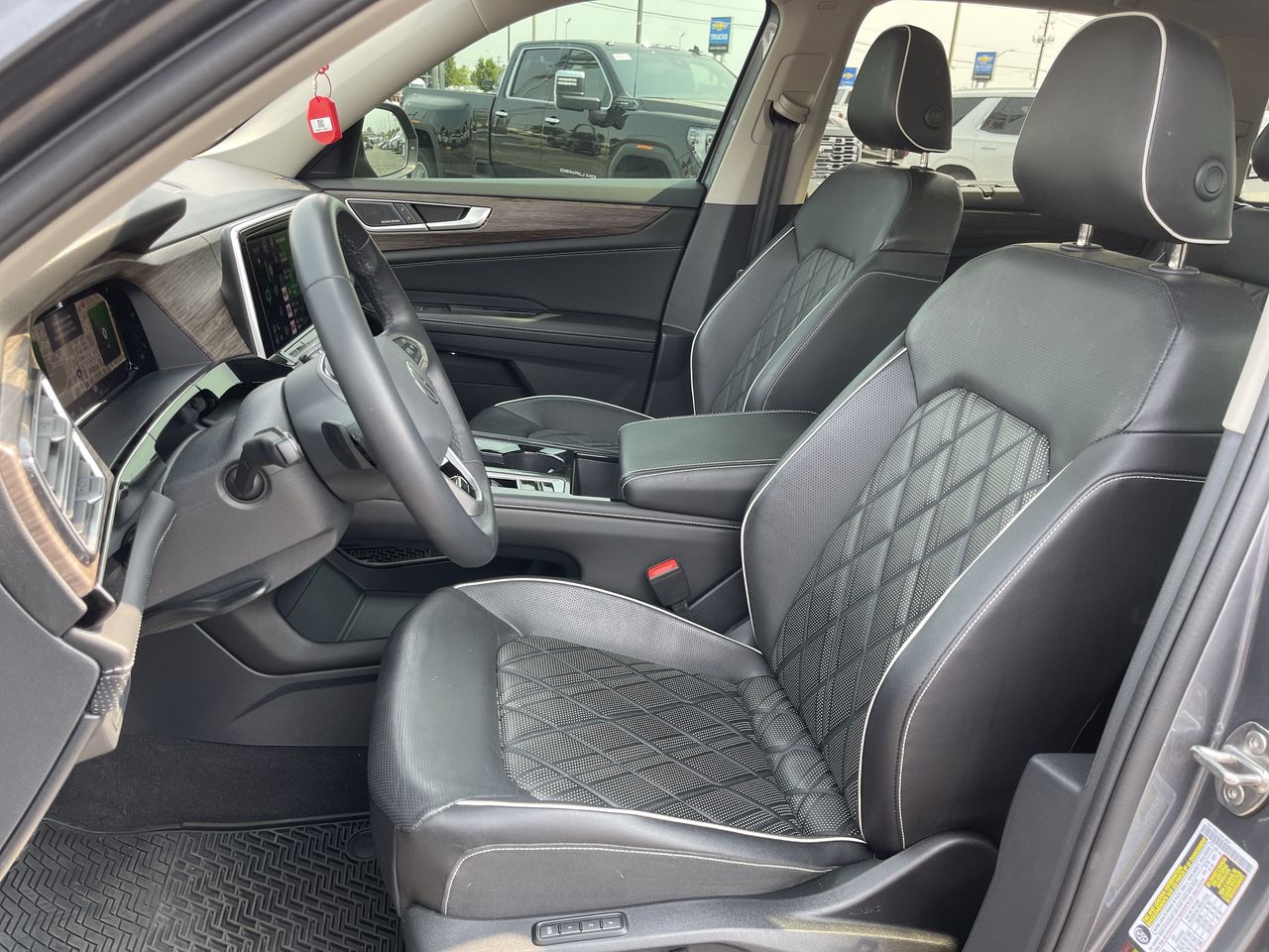 2024 Volkswagen Atlas 2.0T SEL Premium R-Line