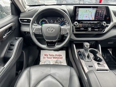 2021 Toyota Highlander Hybrid Platinum