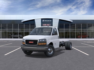 2025 GMC Savana Cutaway 3500 1WT