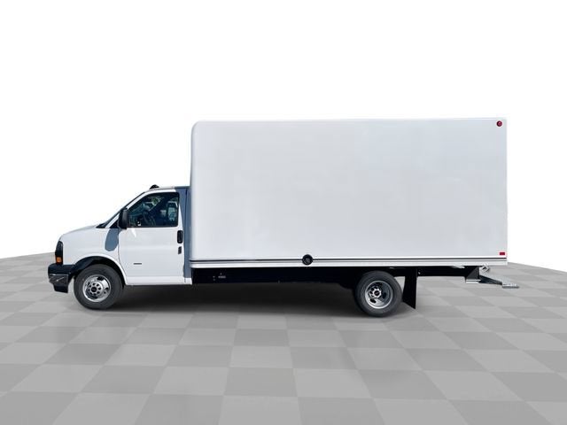 2025 GMC Savana Cutaway 3500 1WT