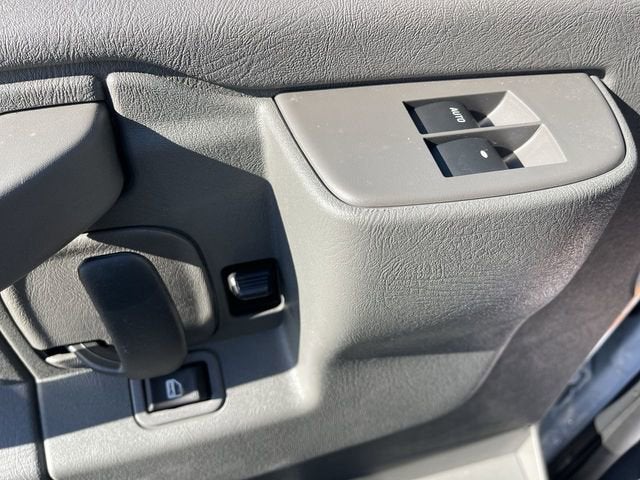 2025 GMC Savana Cutaway 3500 1WT