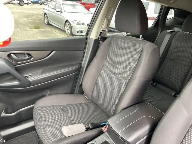 2022 Nissan Rogue Sport S