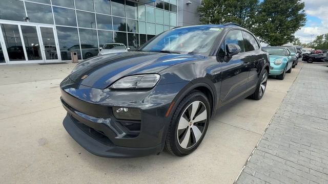 2024 Porsche Macan Electric 4