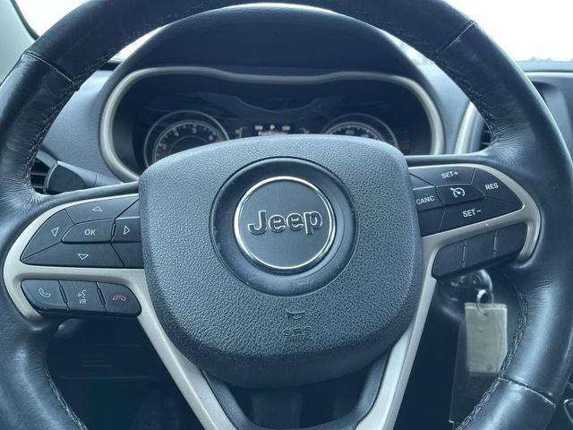 2016 Jeep Cherokee Sport
