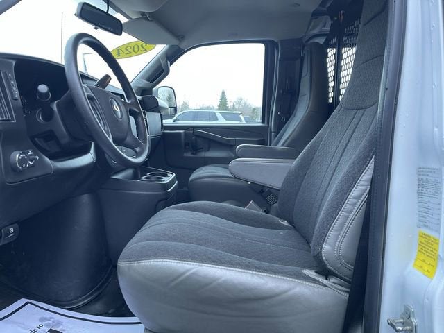 2024 Chevrolet Express Cargo 2500 WT