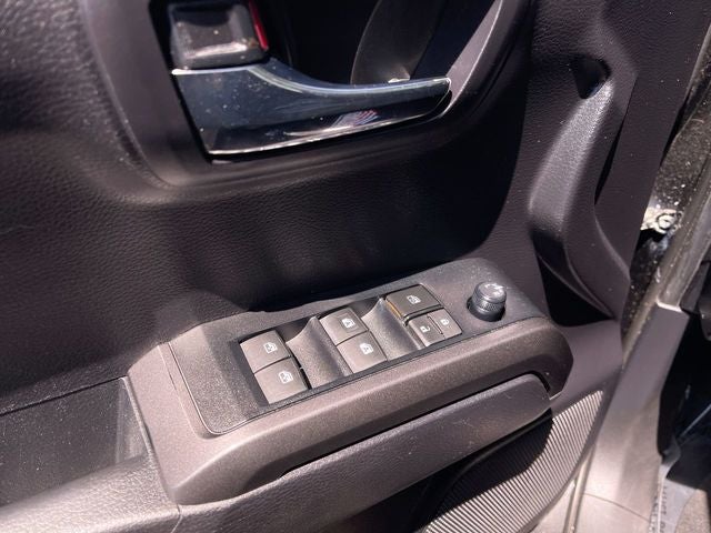2021 Toyota Tacoma 4WD SR Double Cab 5' Bed V6 AT (GS)