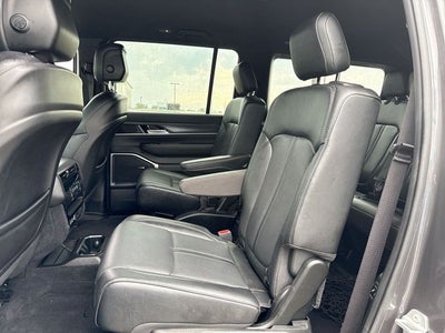 2023 Jeep Wagoneer Series III