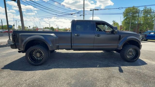 2022 Ford F-450SD Platinum DRW