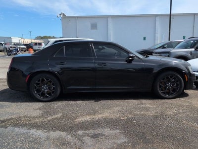 2022 Chrysler 300 Touring