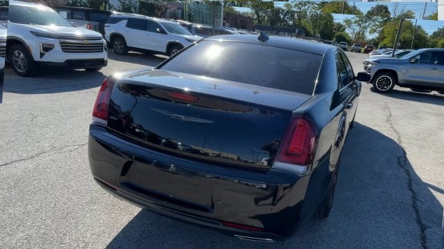 2022 Chrysler 300 Touring