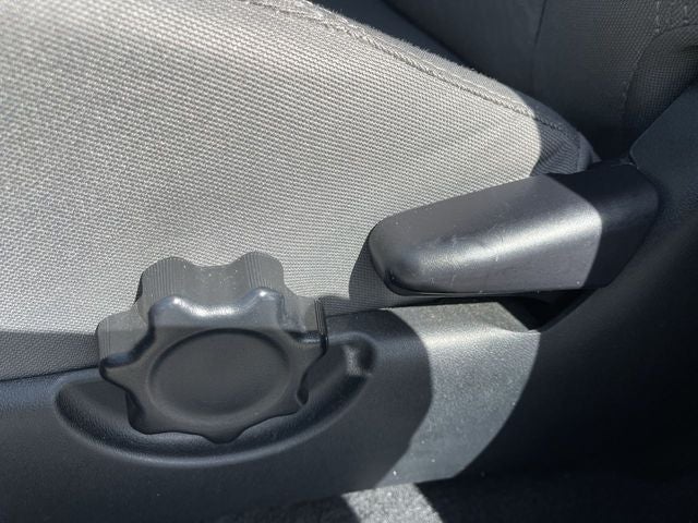 2022 Toyota Tacoma SR V6