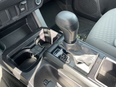 2022 Toyota Tacoma SR V6