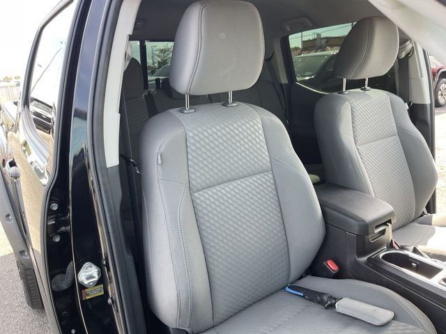 2022 Toyota Tacoma SR V6