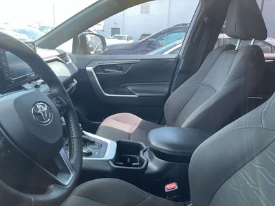 2022 Toyota RAV4 Hybrid SE