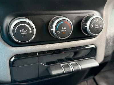 2019 RAM 1500 Big Horn/Lone Star Quad Cab 4x4 6'4" Box