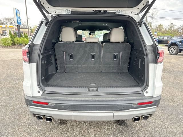 2024 GMC Acadia Elevation