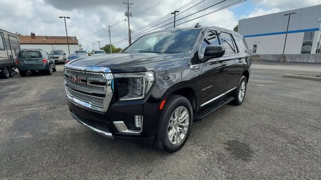 2023 GMC Yukon SLT