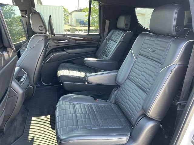2023 Cadillac Escalade ESV Sport Platinum