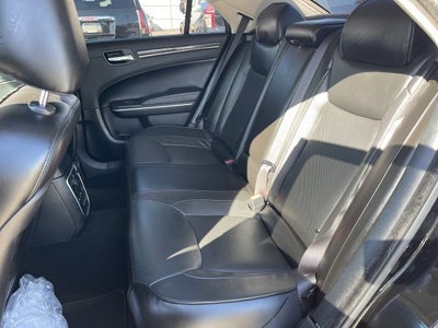 2022 Chrysler 300 Touring L