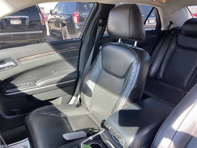 2022 Chrysler 300 Touring L