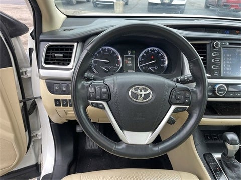 2015 Toyota Highlander Limited in Columbus, MI - Mark Wahlberg Automotive Group