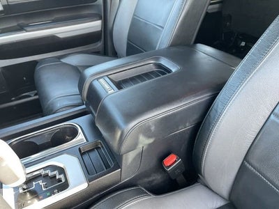 2018 Toyota Tundra 4WD SR5