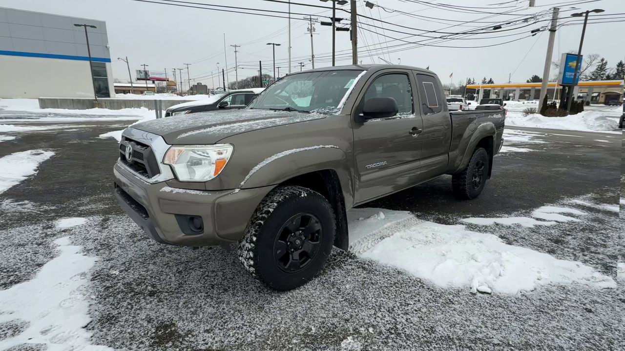 2014 Toyota Tacoma 4WD Access Cab Standard Bed I4 Manual (Natl)