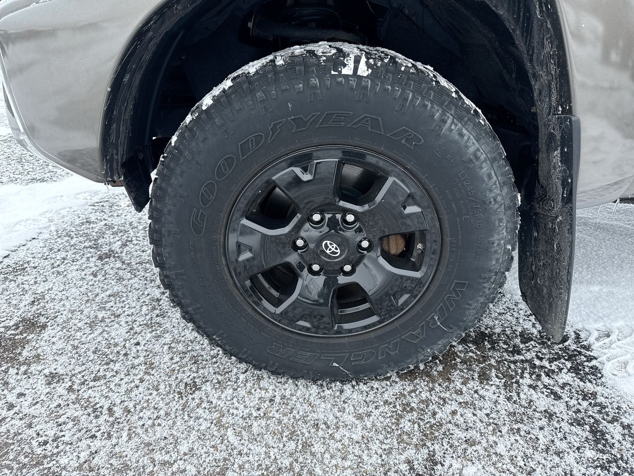 2014 Toyota Tacoma 4WD Access Cab Standard Bed I4 Manual (Natl)