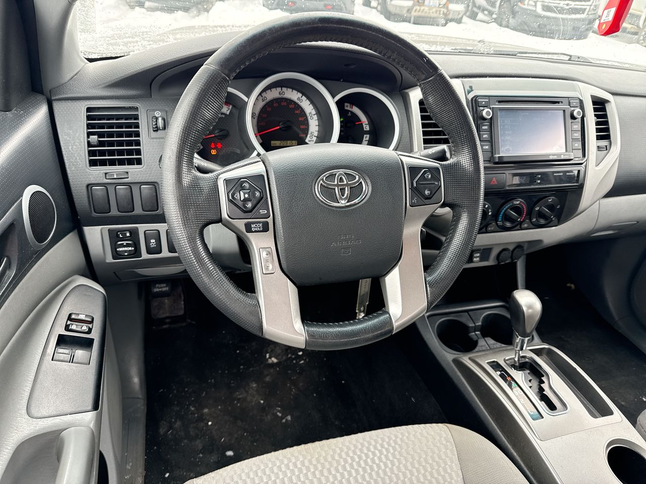 2014 Toyota Tacoma 4WD Access Cab Standard Bed I4 Manual (Natl)