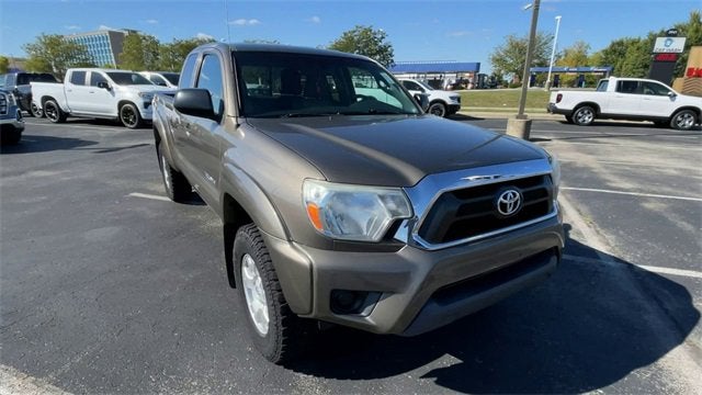 2014 Toyota Tacoma 4WD Access Cab Standard Bed I4 Manual (Natl)