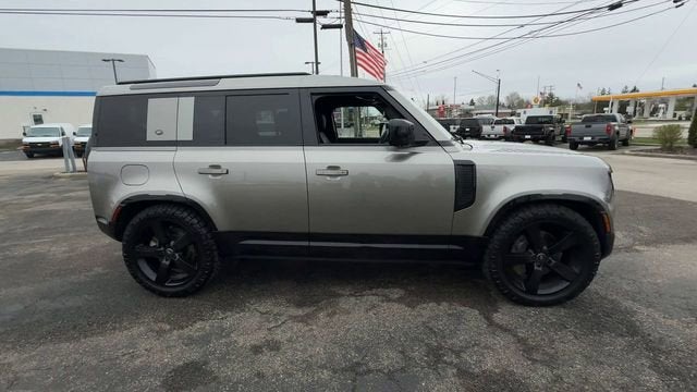 2023 Land Rover Defender X-Dynamic SE